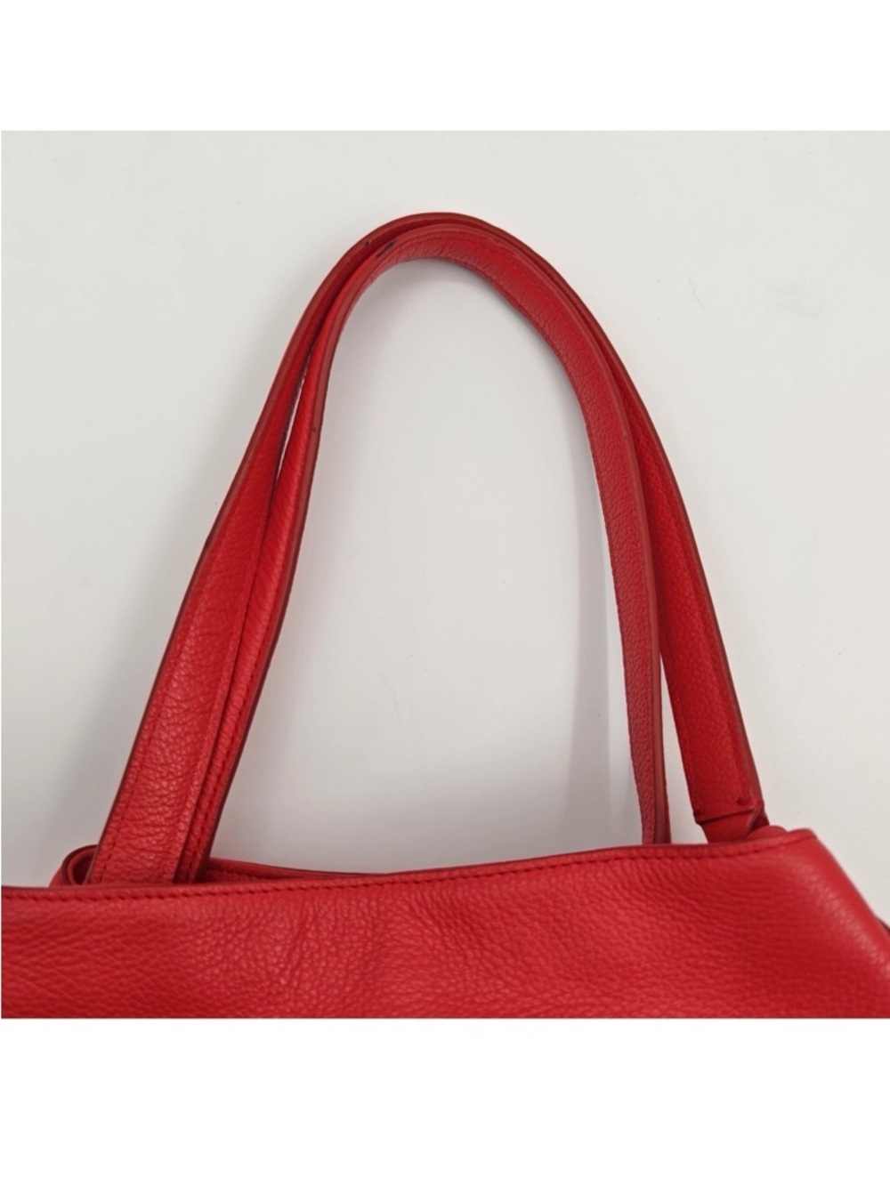 Coach Red Leather Shoulder Bag with Gold Logo - Picture 9 of 15